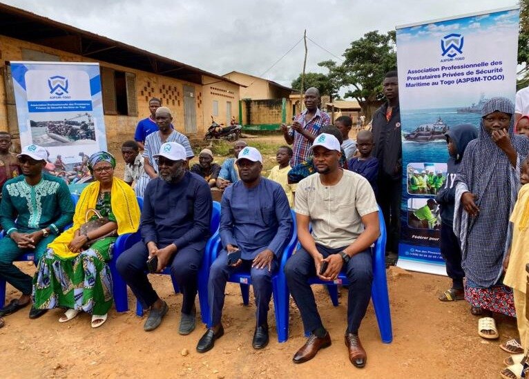 Don de fournitures scolaires à l'EPP de la région centrale de Didaoure à Sokode