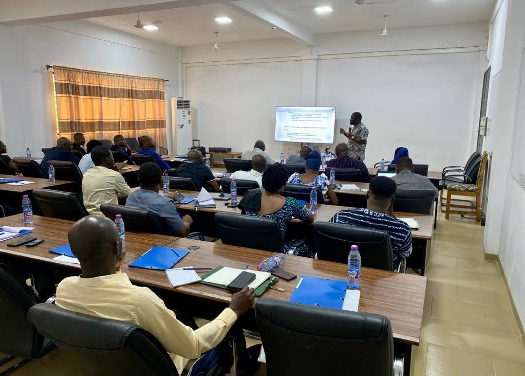 Formation de recyclage sur la sécurité maritime a l université de Lome a l'école des métiers de la mer